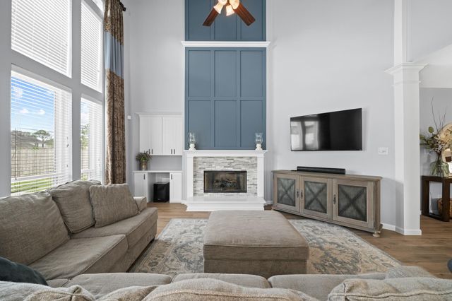 3101 Red Maple Drive, Friendswood, TX 77546