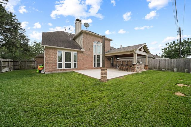 3101 Red Maple Drive, Friendswood, TX 77546