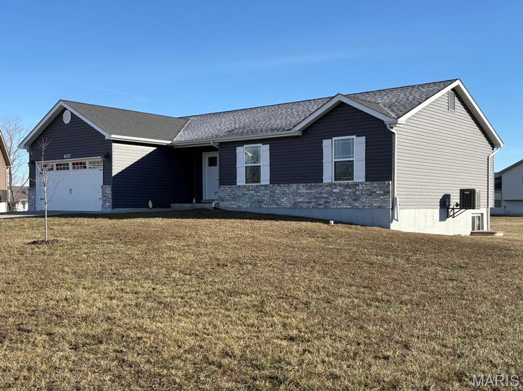 600 Split Rail Court, Wright City, MO 63390