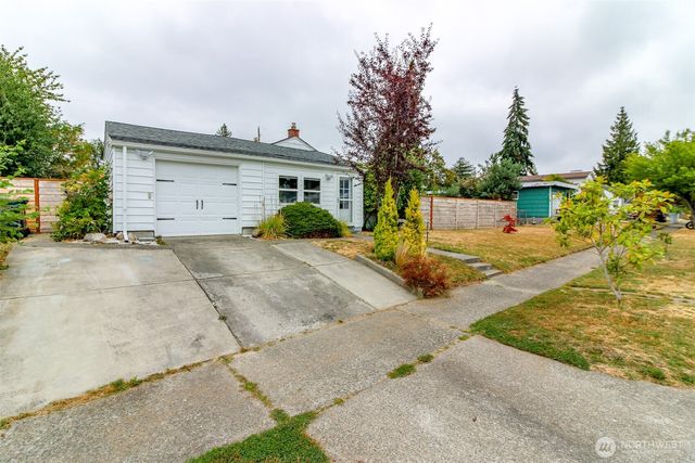 1005 E 57th Street, Tacoma, WA 98404