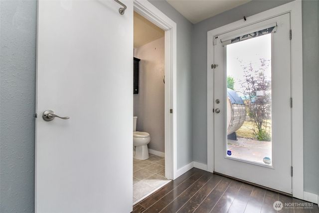 1005 E 57th Street, Tacoma, WA 98404