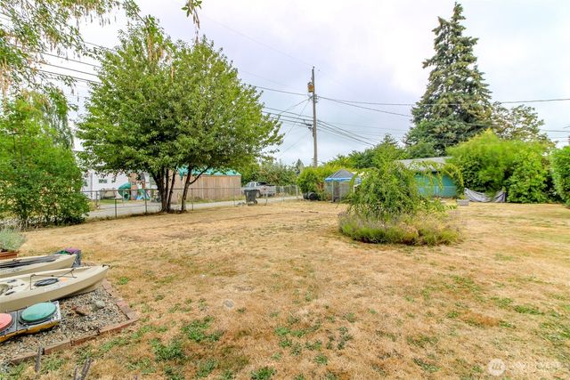 1005 E 57th Street, Tacoma, WA 98404