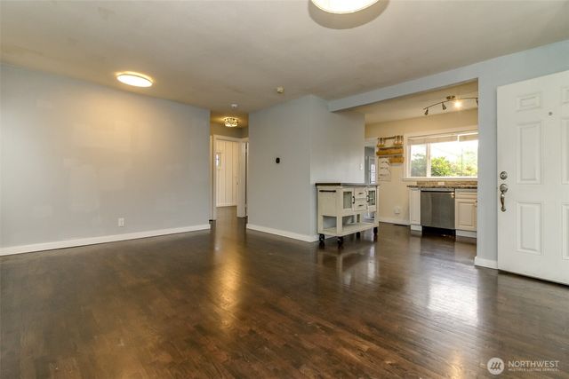 1005 E 57th Street, Tacoma, WA 98404