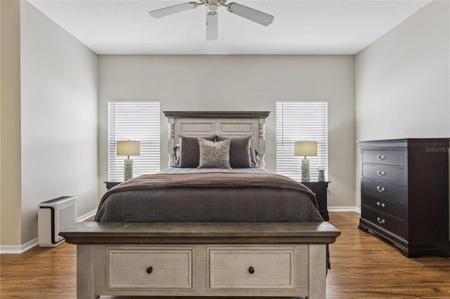 4803 SAWGRASS LAKE CIRCLE, Leesburg, FL 34748