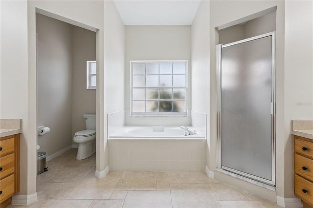 4803 SAWGRASS LAKE CIRCLE, Leesburg, FL 34748