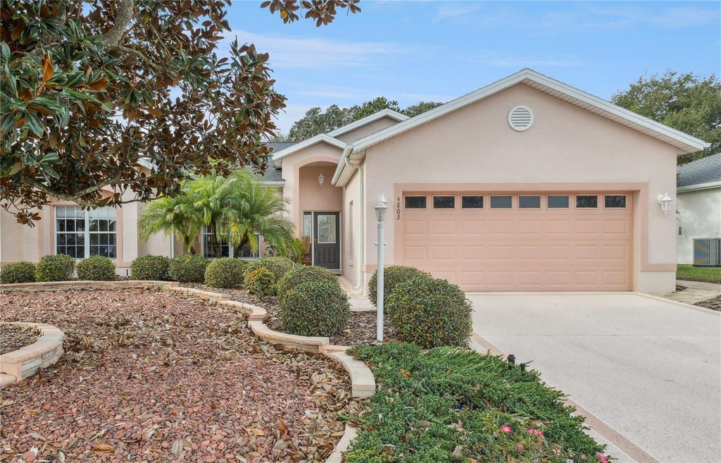 4803 SAWGRASS LAKE CIRCLE, Leesburg, FL 34748
