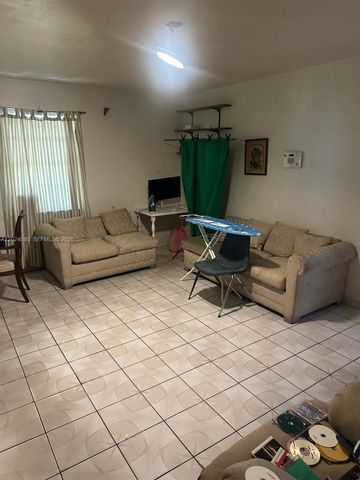12555 NW 10th Ave, North Miami, FL 33168