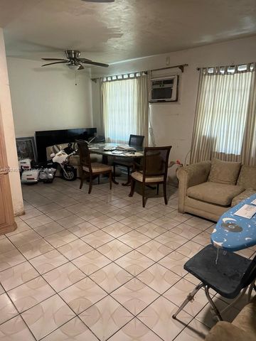 12555 NW 10th Ave, North Miami, FL 33168