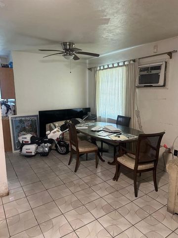 12555 NW 10th Ave, North Miami, FL 33168