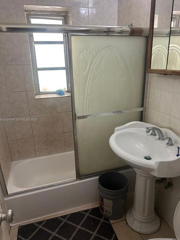 12555 NW 10th Ave, North Miami, FL 33168