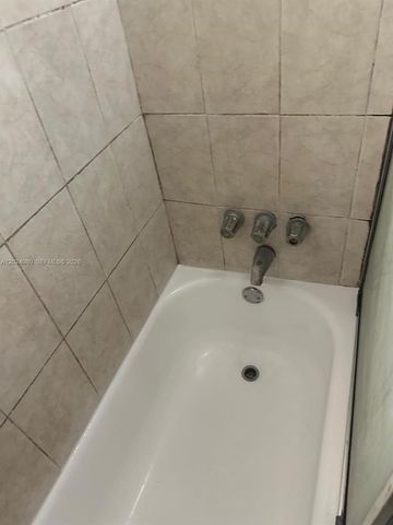 12555 NW 10th Ave, North Miami, FL 33168
