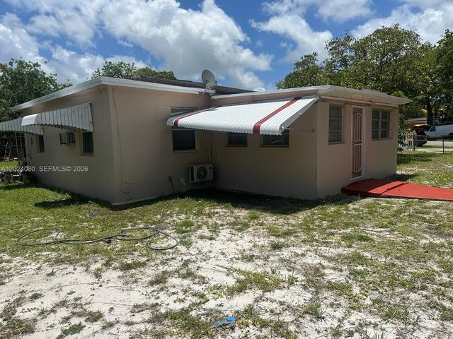 12555 NW 10th Ave, North Miami, FL 33168