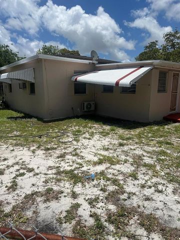 12555 NW 10th Ave, North Miami, FL 33168