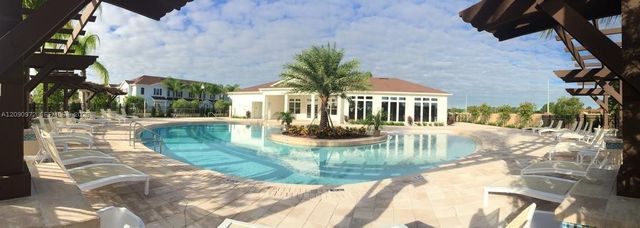 8987 SHINE DRIVE, Kissimmee, FL 34747