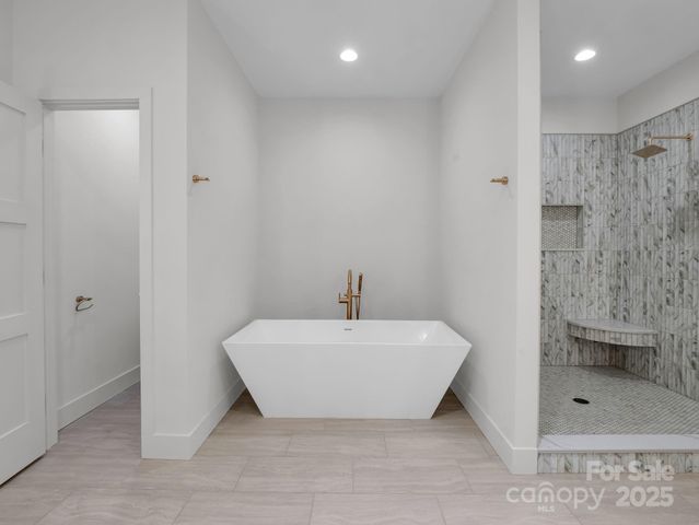 135 Hilltop Street, Morganton, NC 28655