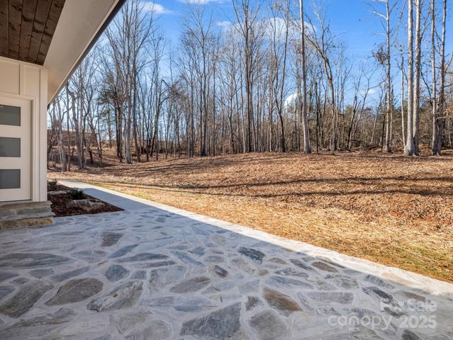 135 Hilltop Street, Morganton, NC 28655