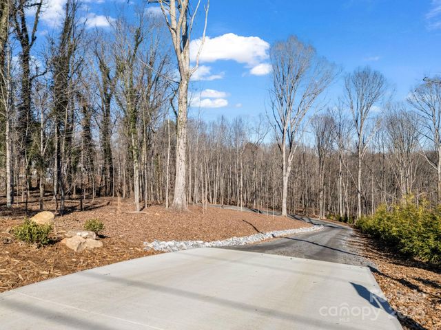 135 Hilltop Street, Morganton, NC 28655