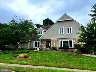 1277 KNOX DR, Yardley, PA 19067