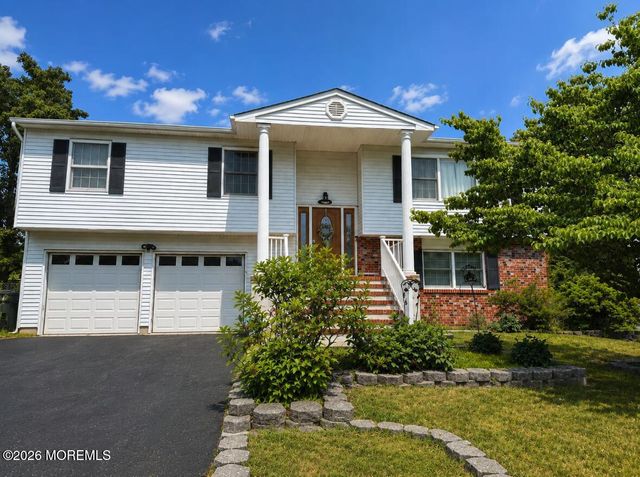 50 Virginia Drive, Howell, NJ 07731