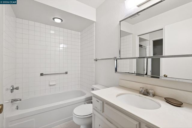 1621 Ptarmigan Dr. 2A, Walnut Creek, CA 94595