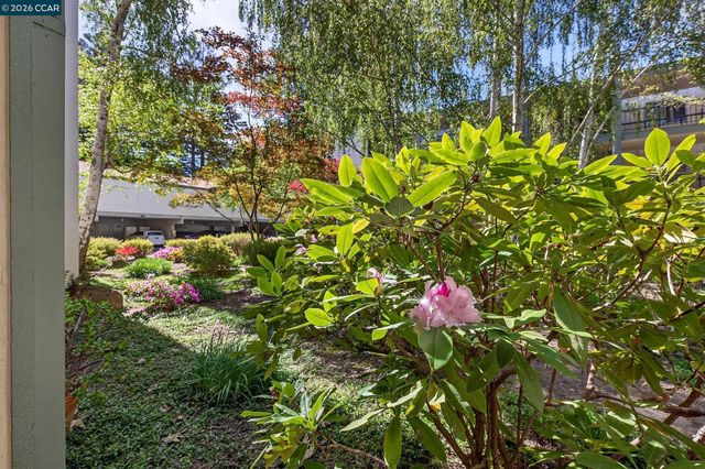 1621 Ptarmigan Dr. 2A, Walnut Creek, CA 94595