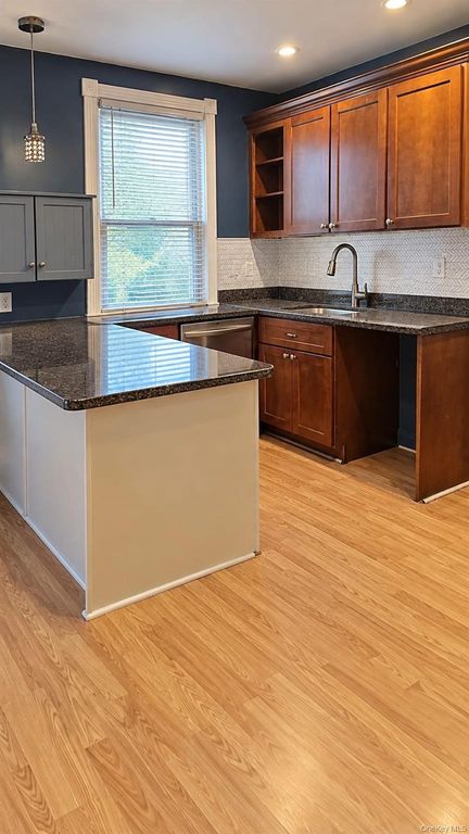 291 Clinton Avenue, Cedarhurst, NY 11516 — photo 5
