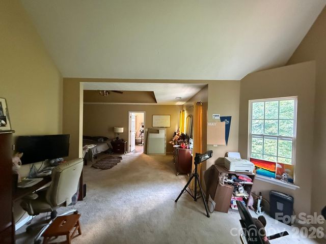 5102 Eagle Creek Drive, Charlotte, NC 28269
