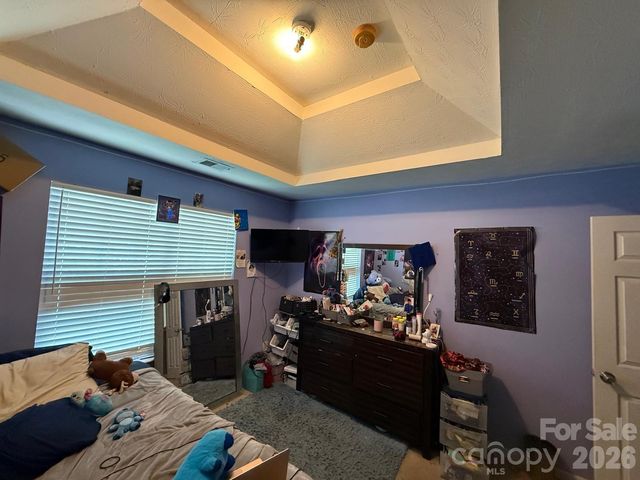 5102 Eagle Creek Drive, Charlotte, NC 28269