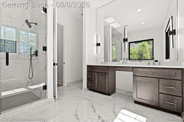 910 Hill Hollow Lane, Milford, MI 48381