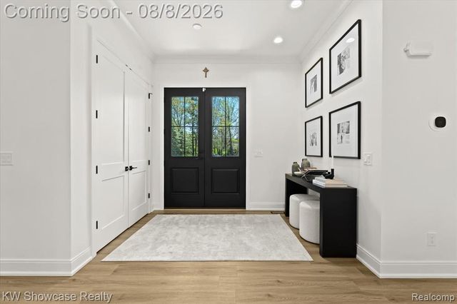 910 Hill Hollow Lane, Milford, MI 48381