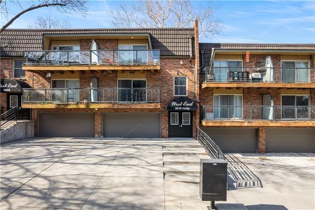 4616 HOLLY Street 3, Kansas City, MO 64112