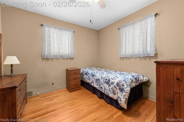 4611 E 13 Mile Road, Warren, MI 48092