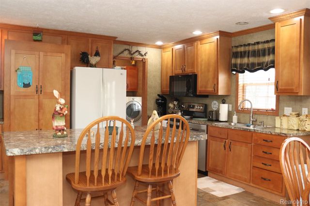 501 Kinloch, Monroe, MI 48182