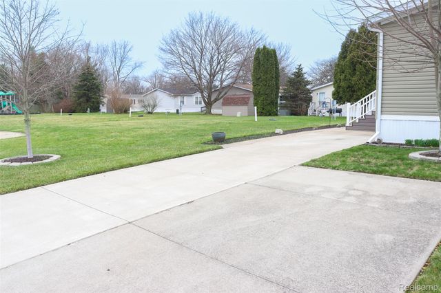 501 Kinloch, Monroe, MI 48182