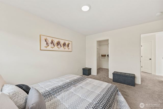 10049 Kings Landing Avenue NW, Bremerton, WA 98311