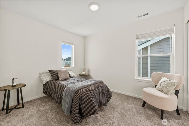 10049 Kings Landing Avenue NW, Bremerton, WA 98311