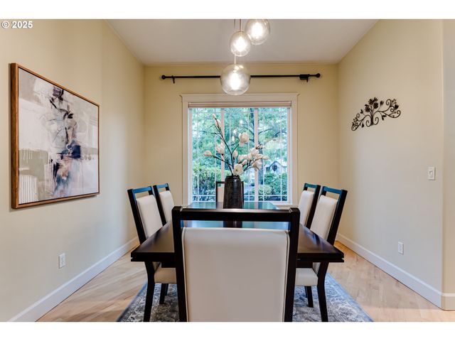 3409 LAKESIDE Dr, Eugene, OR 97401