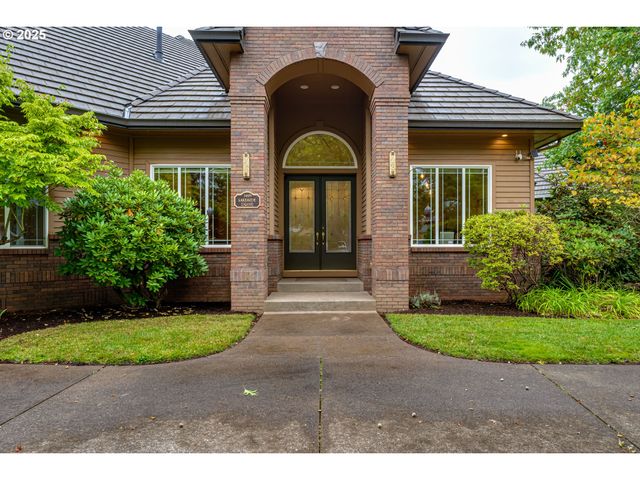 3409 LAKESIDE Dr, Eugene, OR 97401