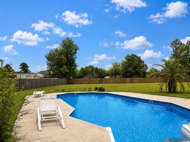 14052 A Poirrier Rd, Gonzales, LA 70737