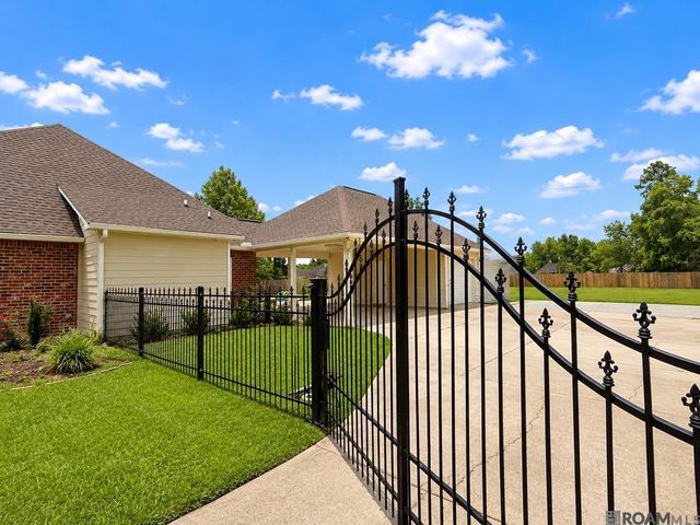 14052 A Poirrier Rd, Gonzales, LA 70737