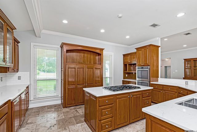 14052 A Poirrier Rd, Gonzales, LA 70737