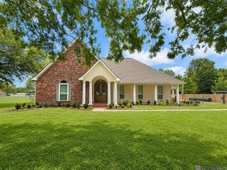 14052 A Poirrier Rd, Gonzales, LA 70737