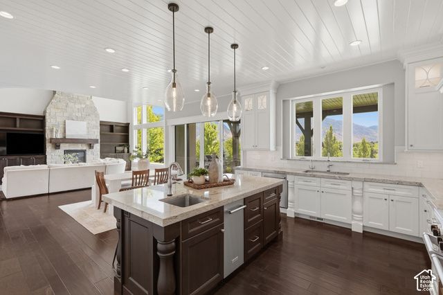 6547 W NORMANDY WAY, Highland, UT 84003