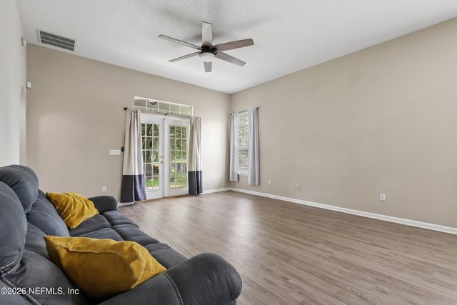 11242 PANTHER CREEK Parkway, Jacksonville, FL 32221