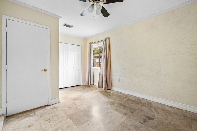 8411 Garden Gate Place, Boca Raton, FL 33433