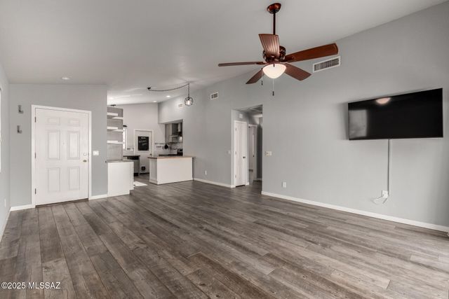 2540 W Cezanne Circle, Tucson, AZ 85741