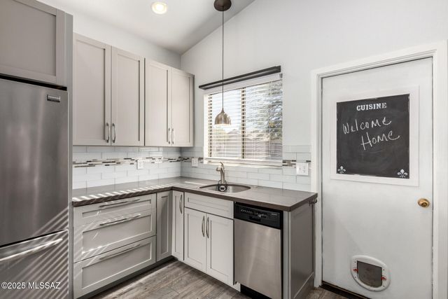 2540 W Cezanne Circle, Tucson, AZ 85741