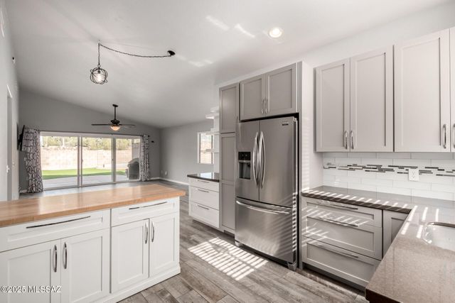 2540 W Cezanne Circle, Tucson, AZ 85741