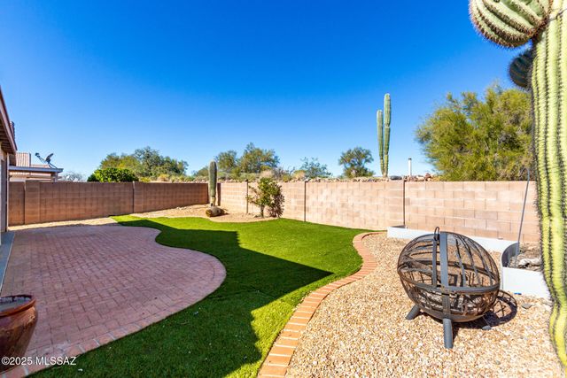2540 W Cezanne Circle, Tucson, AZ 85741
