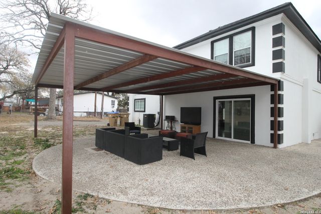 23239 Skila, Elmendorf, TX 78112